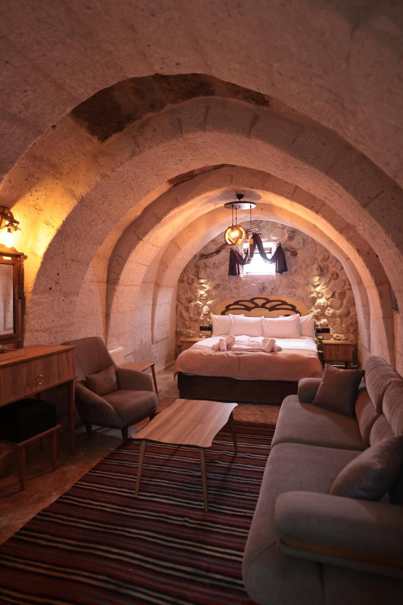Stone Owl Otel & Restaurant Uchisar Εξωτερικό φωτογραφία