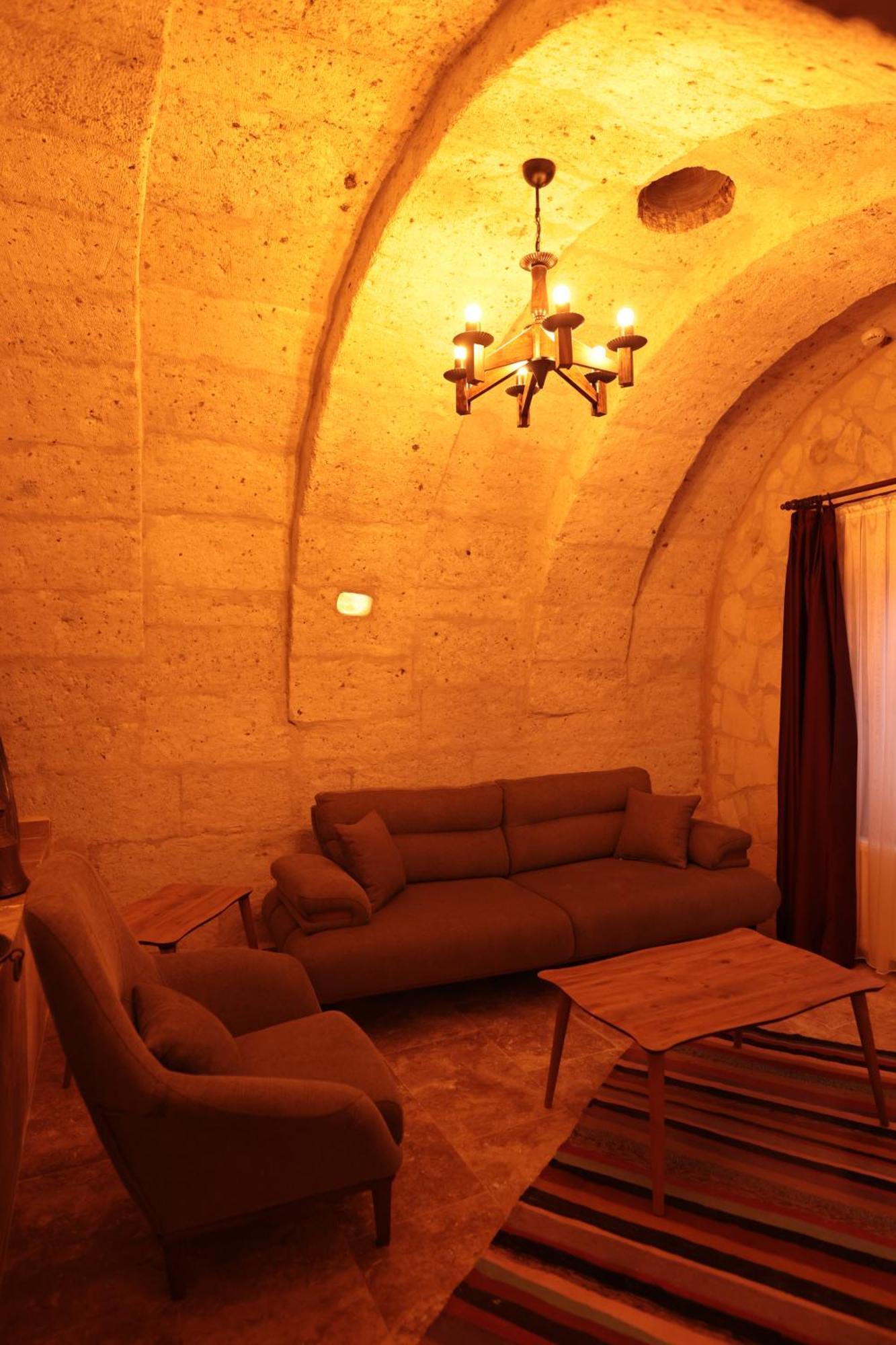 Stone Owl Otel & Restaurant Uchisar Εξωτερικό φωτογραφία